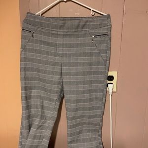 Dress pants by Nikki k size large